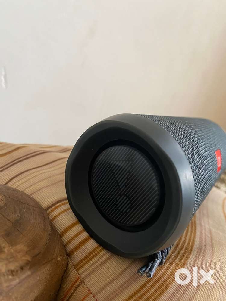 Jbl flip essential 2