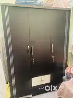 3 door wooden wardrobe