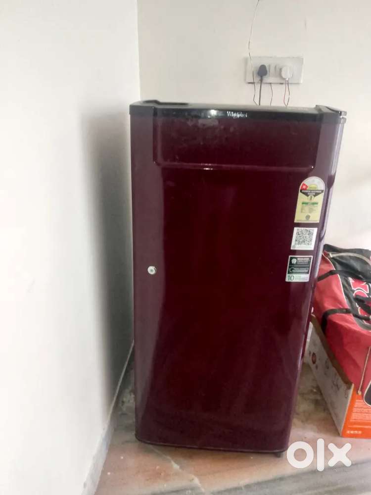 WHIRLPOOL 180L 6 Month Old Fridge