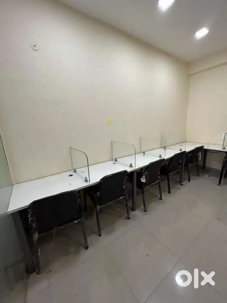 BOSS CABIN WORK-STATION-10 FURNISHED OFFICE AT RENT PALASIYA INDORE