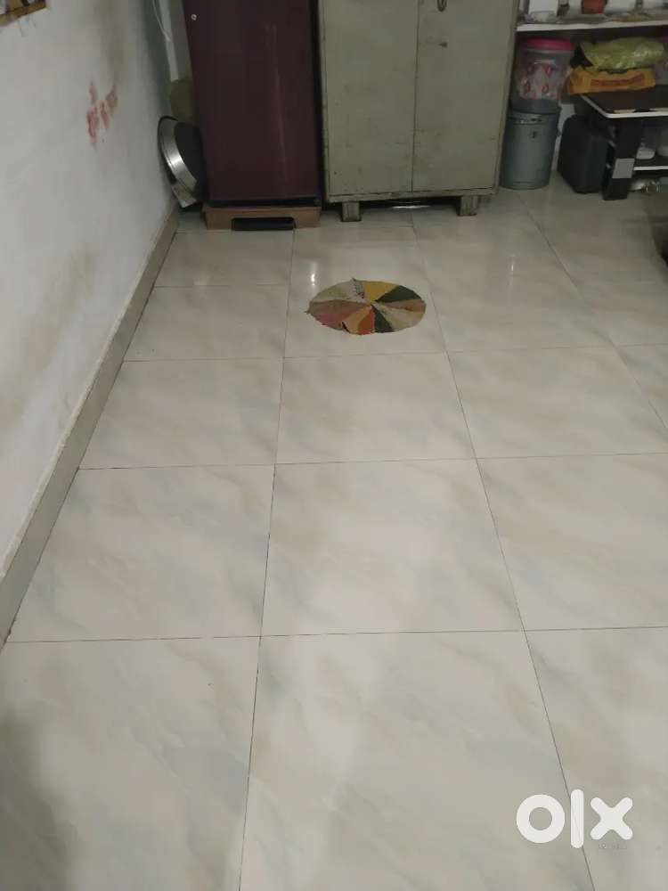 DD nagar maharaja complex ke pass 11×33 house sell karna hai