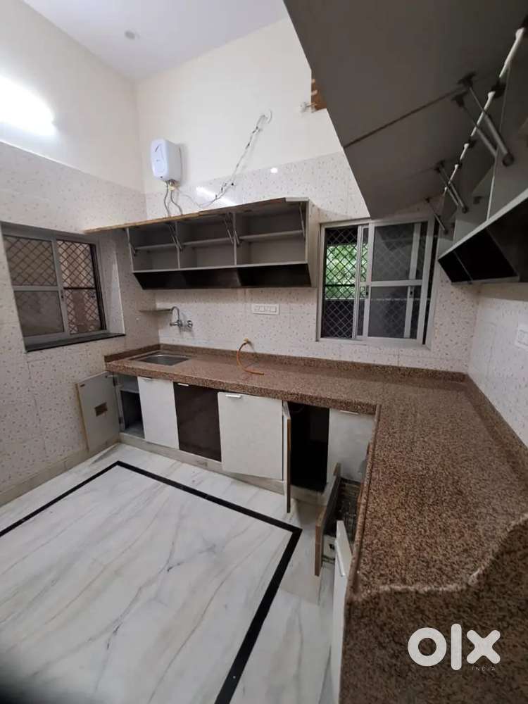 2bhk 1st floor for rent at ratanada