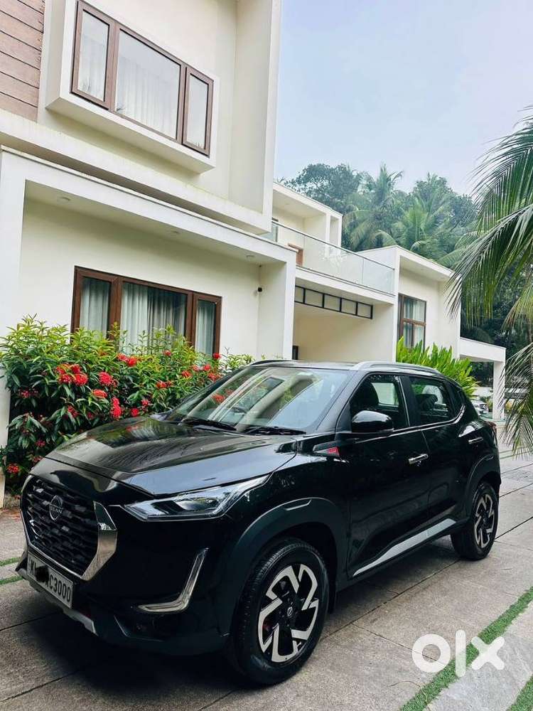 Nissan Magnite 1.0 XV Red Edition, 2022, Petrol