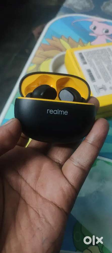 New realme ear budsT110