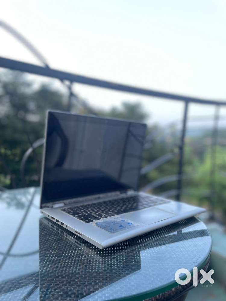 Dell Inspiron 13- 7000 series (touch screen with pen)