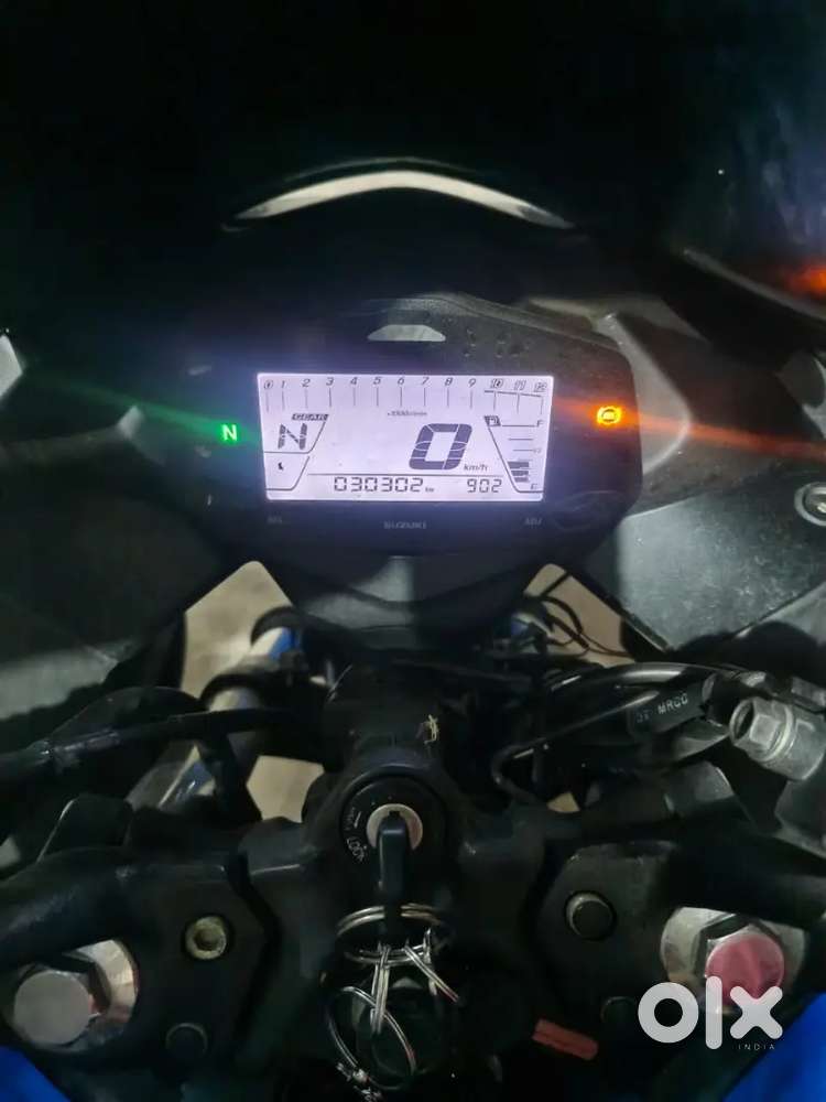 Suzuki Gixxer Bike, Well maintained, Great performance and look.