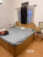 King size bed