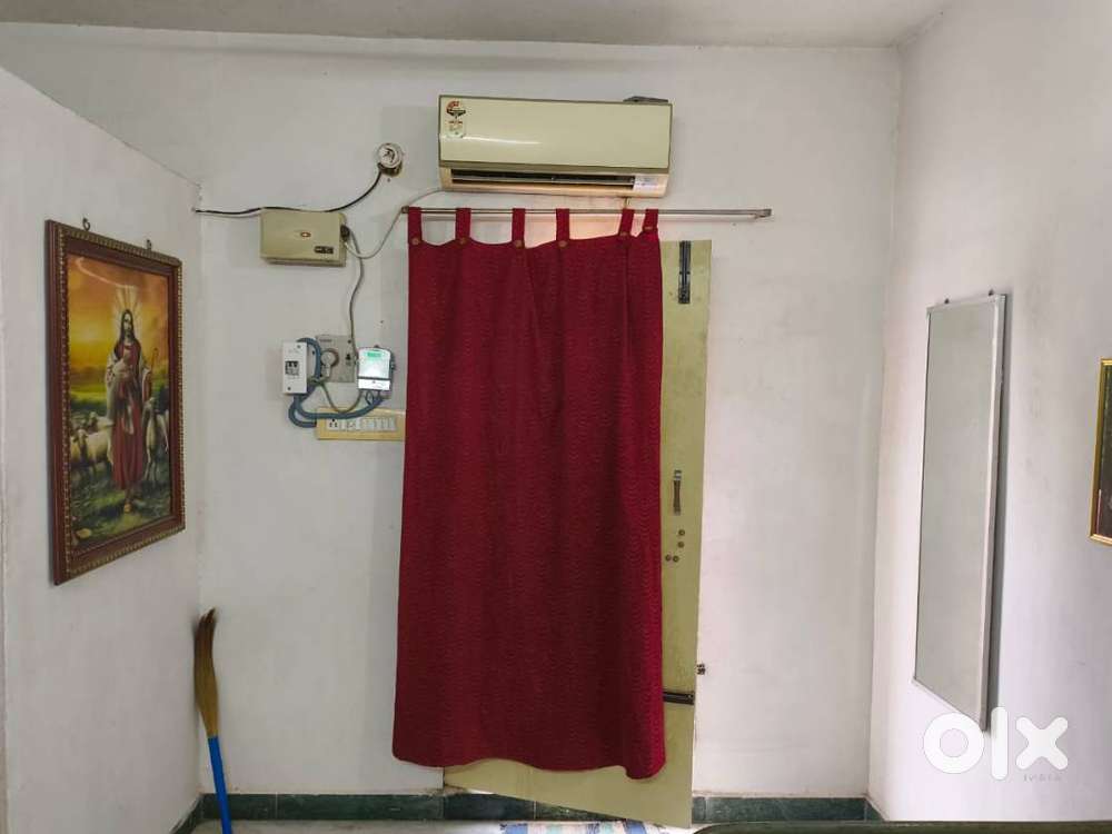 Single AC Room available for rent