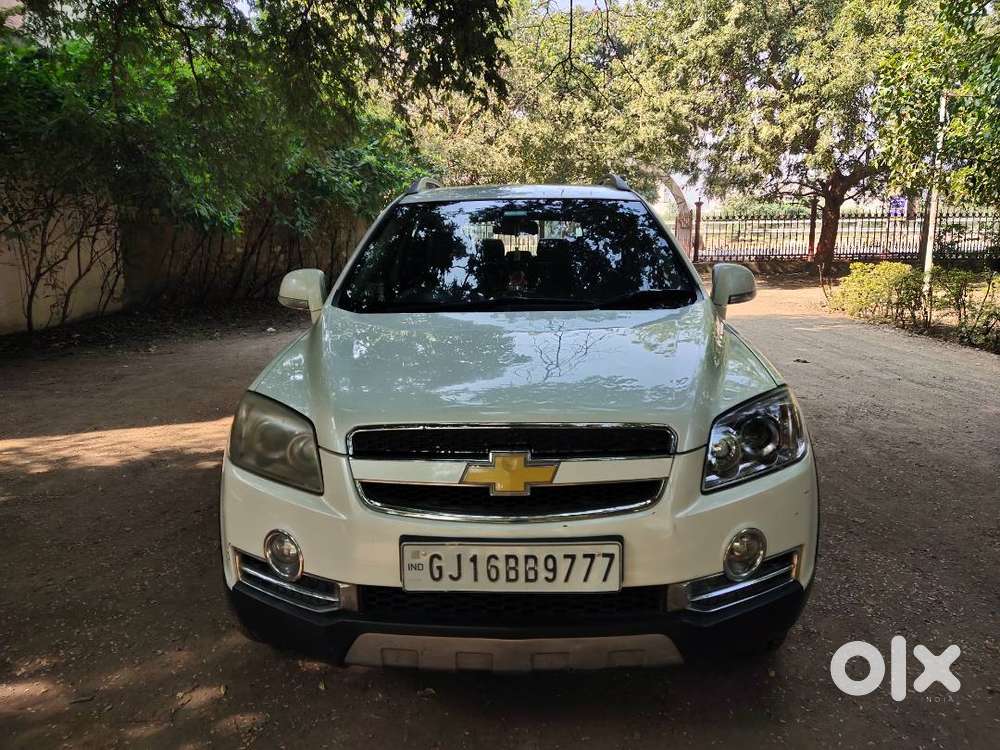 7 SEATER XUV- CAPTIVA -2012 - MINT CONDITION - LAW RATE