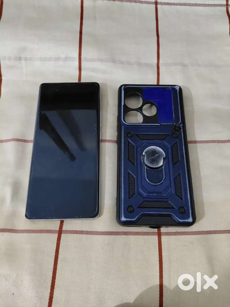 Realme GT 6T 256gb 8+4 gb rom phone is like new condition