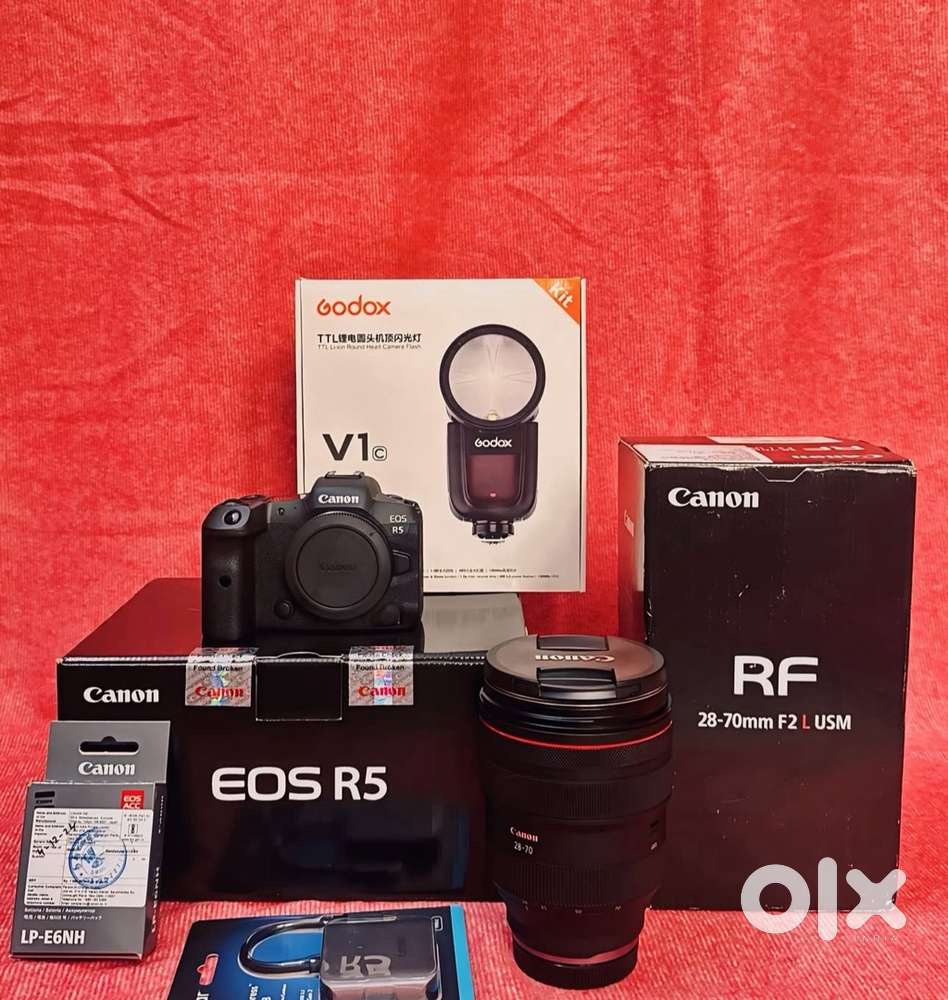 Canon R5 and 28-70MM RF F/2 lens