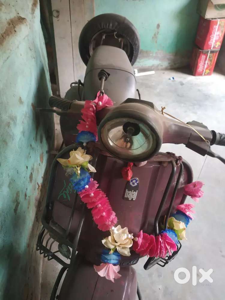 BAJAJ SCOOTER (CHEETAK)