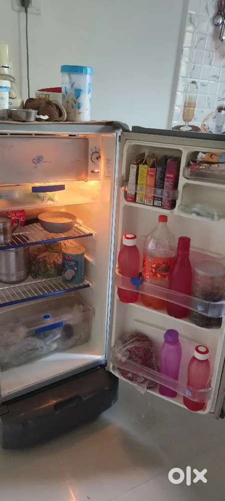 Selling fridge