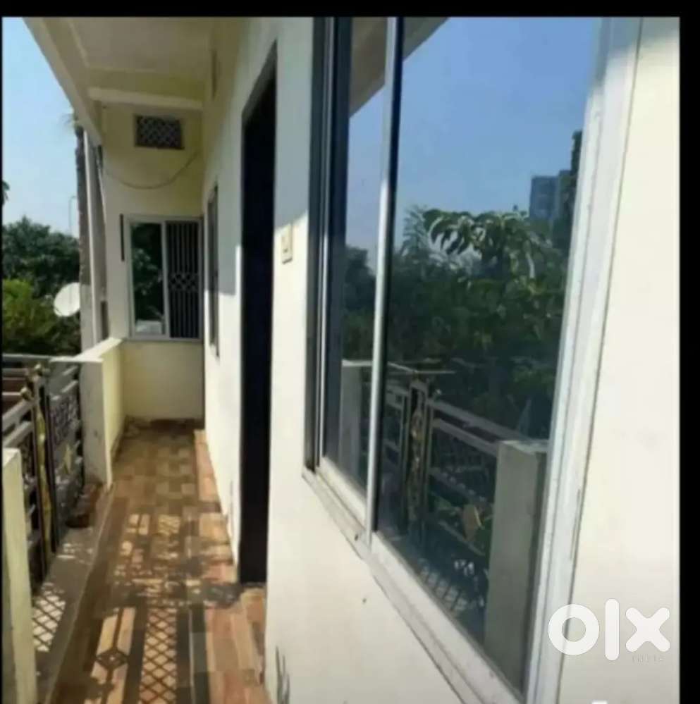 2bhk flat located in kokar