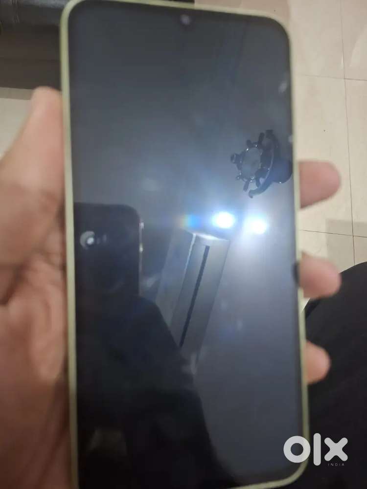 Samsung a34 5g 8gb ram and 128 gb inb