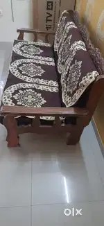 Wooden sofa set 5 seater