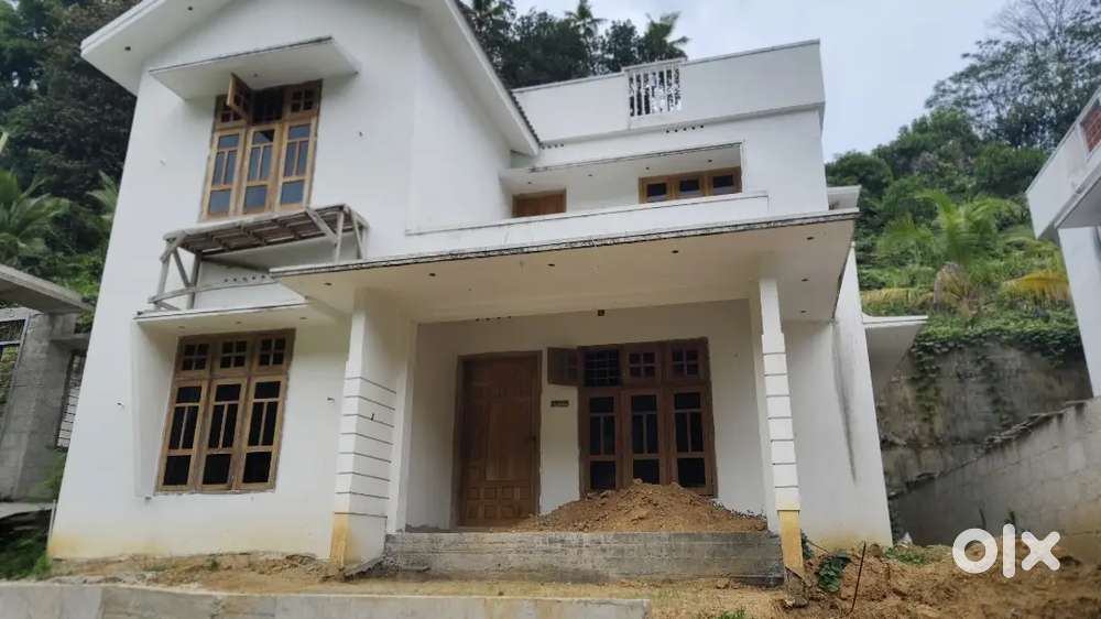Villa project vazhayila 58 lakh 3bhk