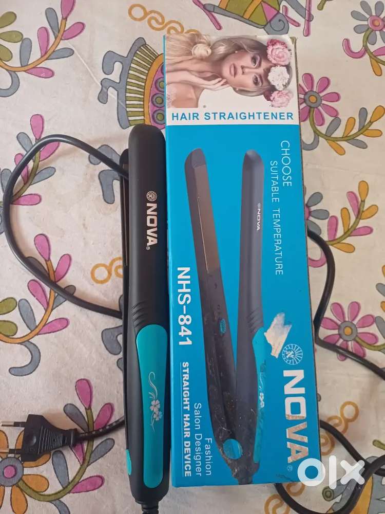 Nova hair straightener