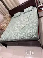 Royaloak King size bed with wakefit ortho plus matress