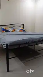 Queen size bed with mattress