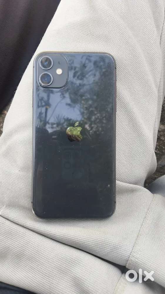 Good condition faisadi 2 ton no face ID on all okay