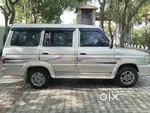 Toyota Qualis 2004 Diesel 300000 Km Driven