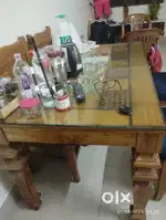 Dinig table 4seater