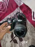 Nikon d3200 koi problem nahi hai bas dusra camera lena hai