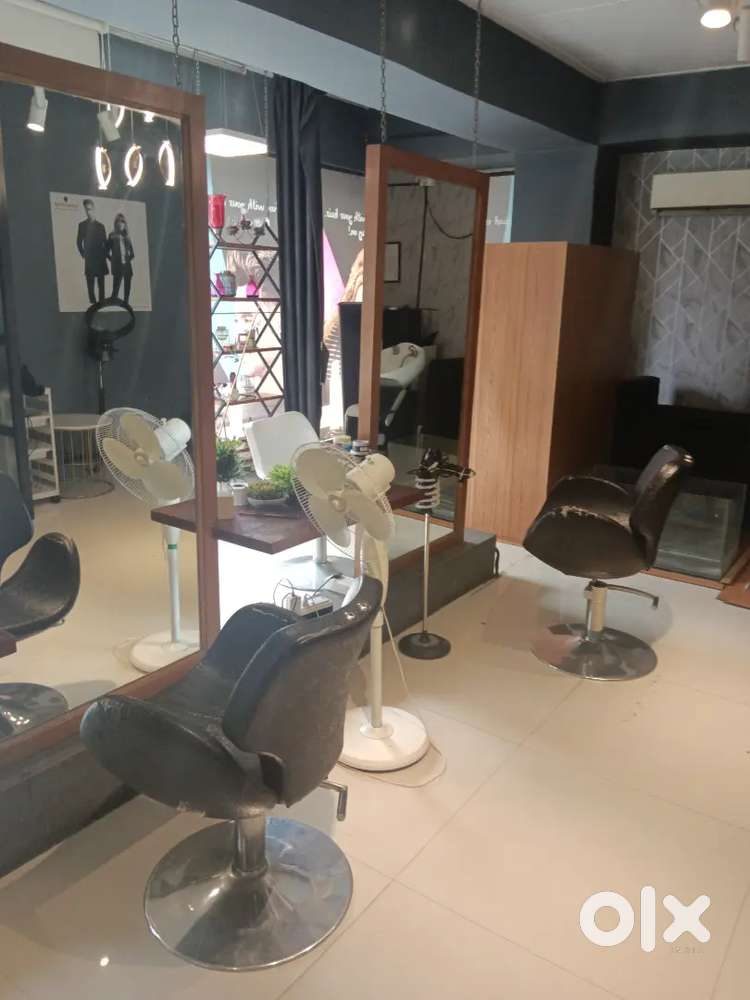 Salon on Rent in posh location of Koramangala