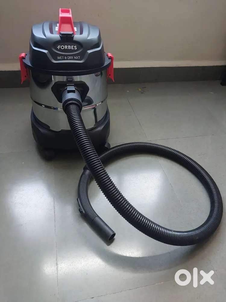 Brand New Vacuum Cleaner : Forbes Wet & Dry NXT +