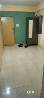 Need 2 female roommat