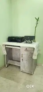 WORKING DESK WITH CHAIR
