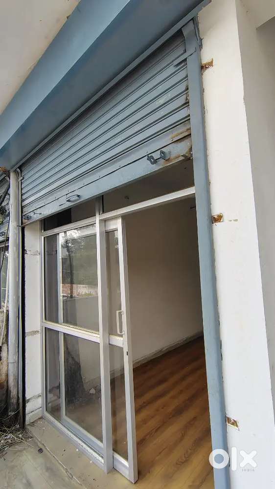20 × 10 Shop Rent ₹4500 // Opposite District Jail , Nasibpur