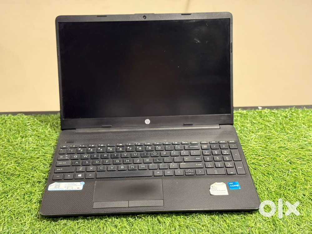 HP PAVILION 14 series LAPTOP CORE I5 with 8gb/256gb ssd 14 inch