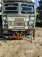 12 chakka Good condition , redial tyre , pepar full update