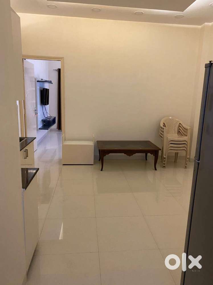 Luxury 1bhk with drawing room furnished flat gated society peermuchala