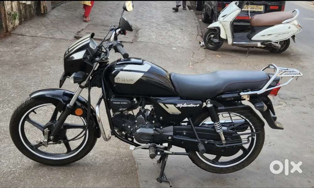 Hero splendor xtec  bluetooth model