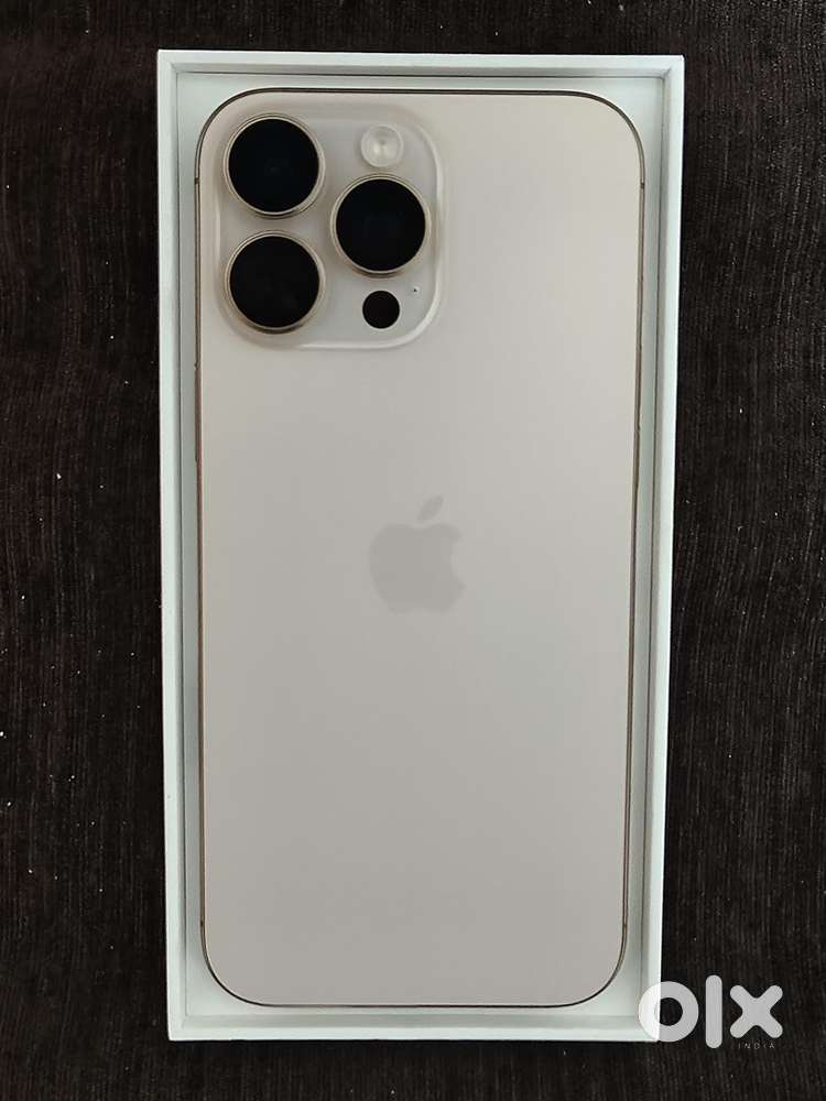 iPhone 16 Pro max 256GB (5 month warranty left)