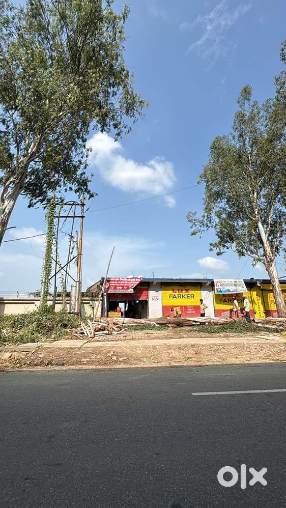 Commercial shop+space for rent