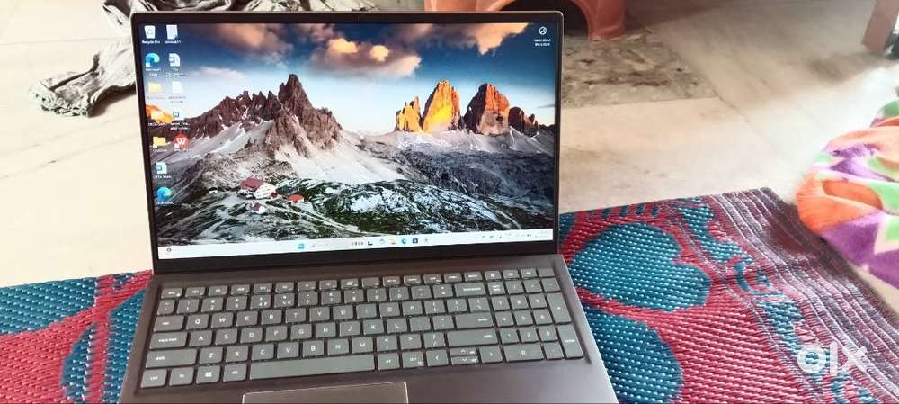 Dell laptop I- 11th generation processor