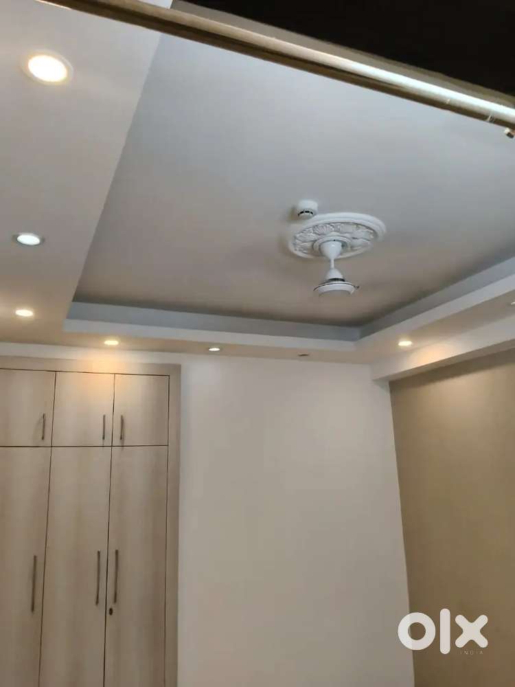 3 bhk semi furnished flats available in crossing republic ghaziabad