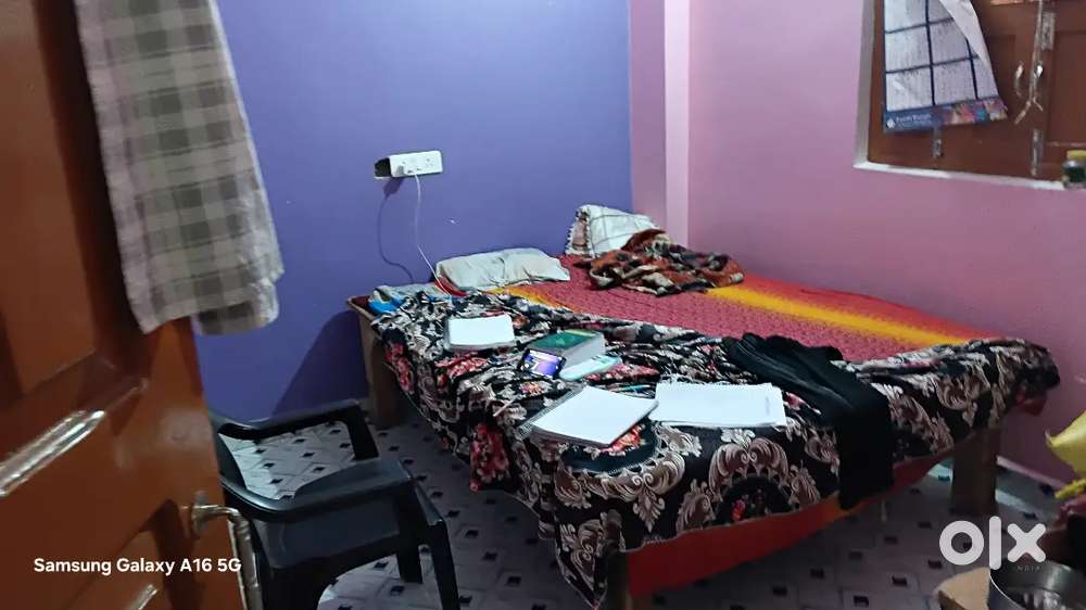 Room available only for girls in bodhwan talab near Jawahar high schol
