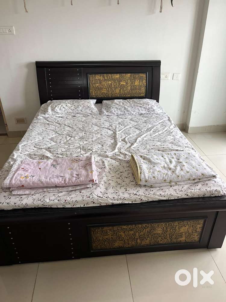 High Quality Wooden bed