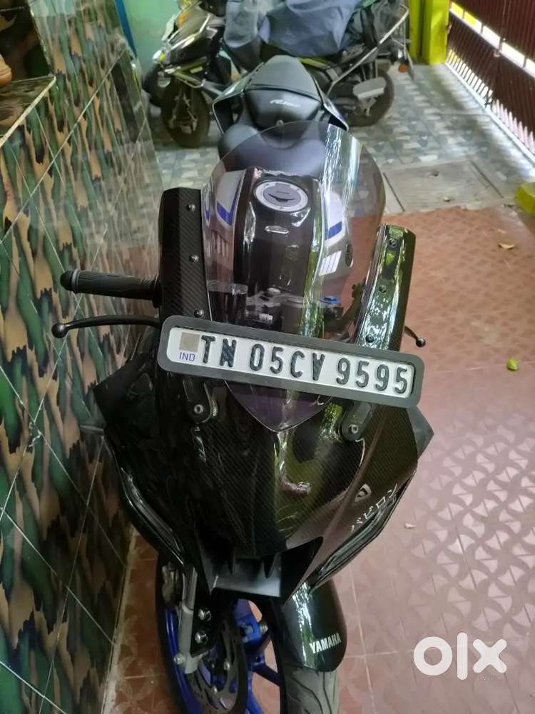 Yamaha R15M model only 1k driven 6months old show room condition