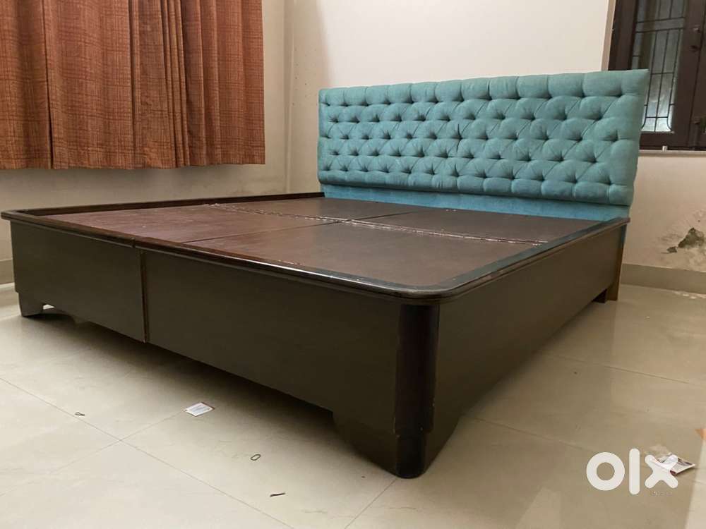 Double Bed Wooden