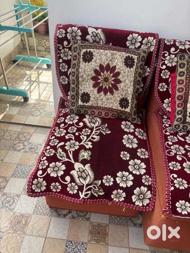 Sofa set want to sell it is in good condition