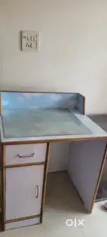 Study table fresh