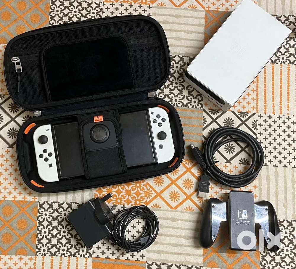 Nintendo Switch OLED with 100 offline games