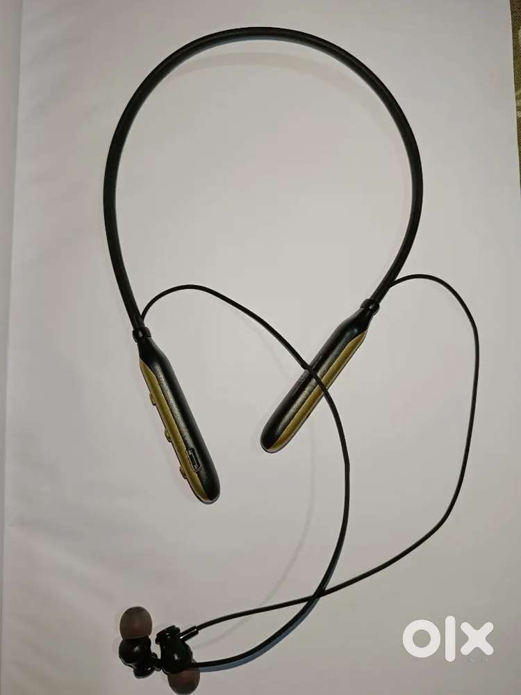 Headphones sell ( Maxobull)