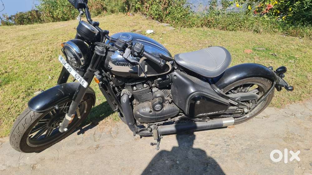 Jawa 42 bobber 240 chali  bas brand new condition me hai 6786 number h